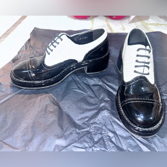 Authentic Chanel Loafers - Picture 2 of 4